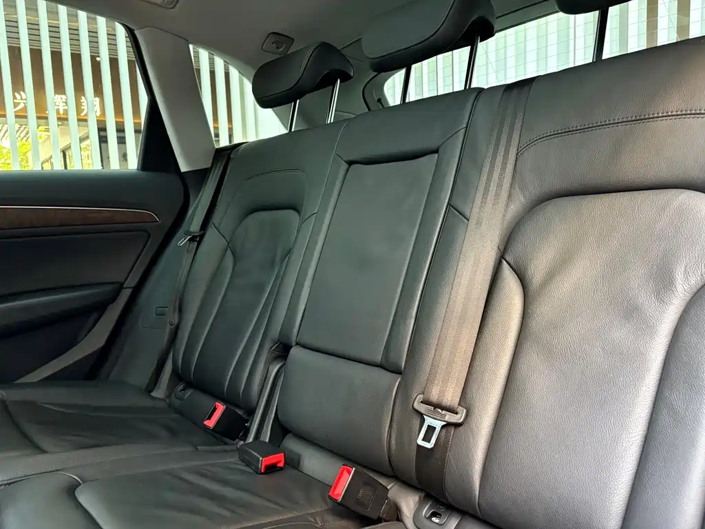 Audi Q5 — миниатюра 12