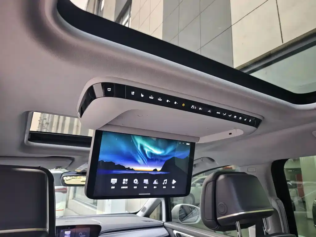 Buick GL8 — миниатюра 17