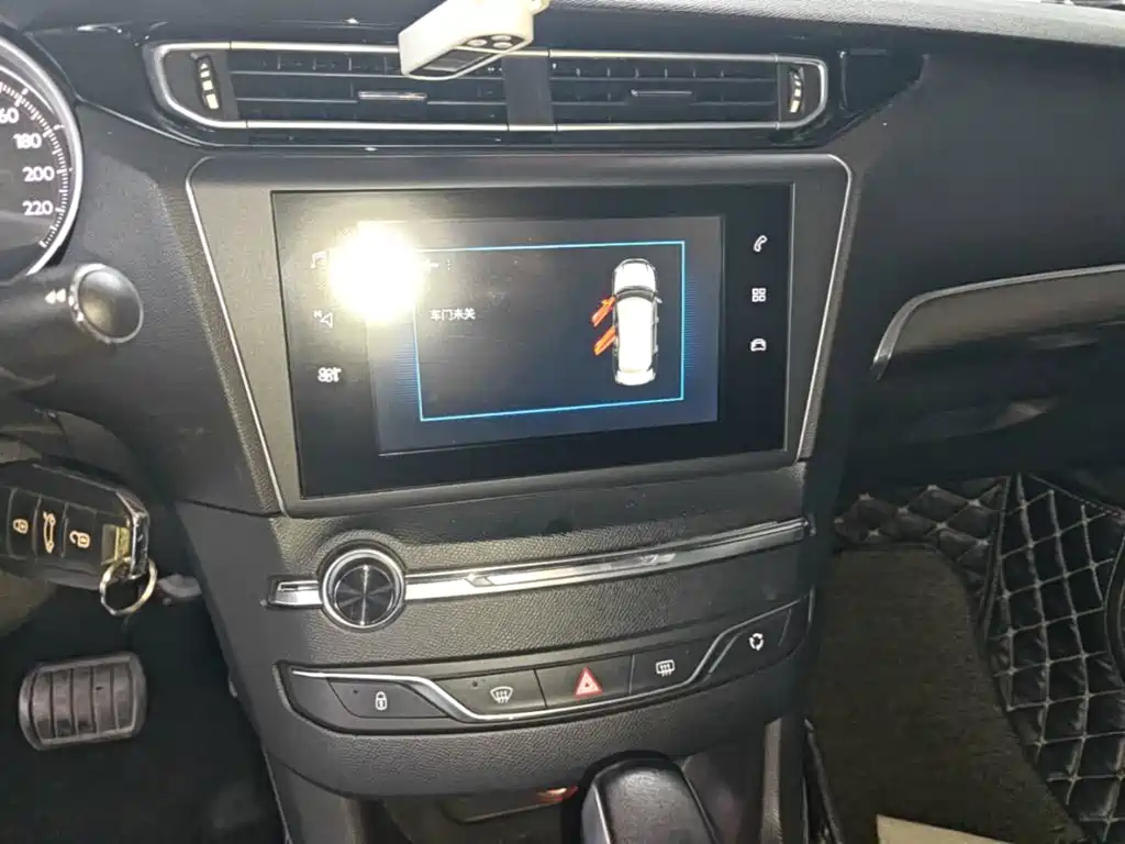 Peugeot 408 — миниатюра 13