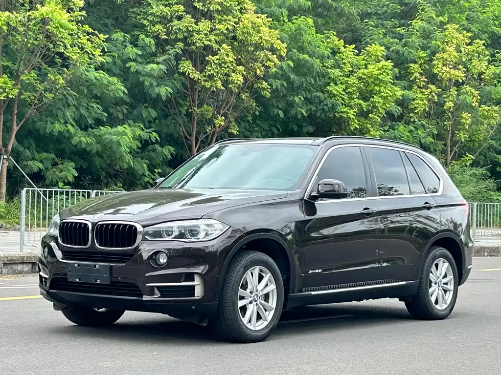 BMW X5 (Import)