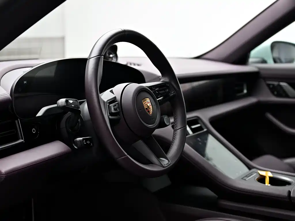 Porsche Taycan 2024 Taycan 4