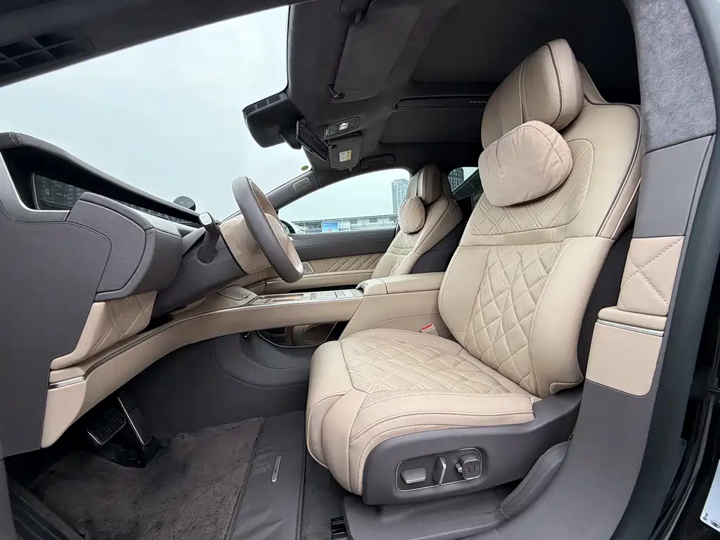 NIO ET9 2025 102kWh
