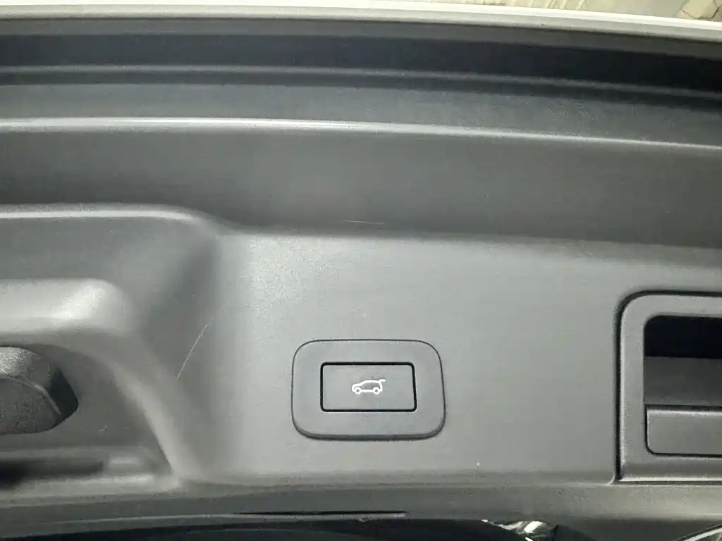 Land Rover Evoque — миниатюра 36