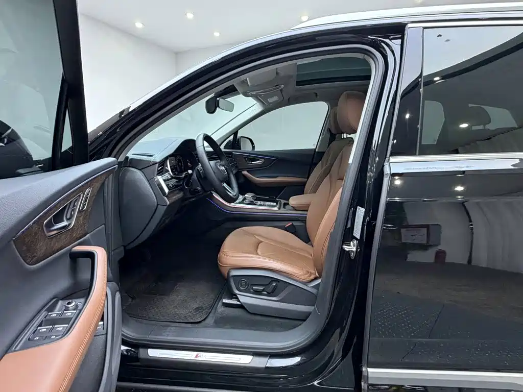 Audi Q7 — миниатюра 12