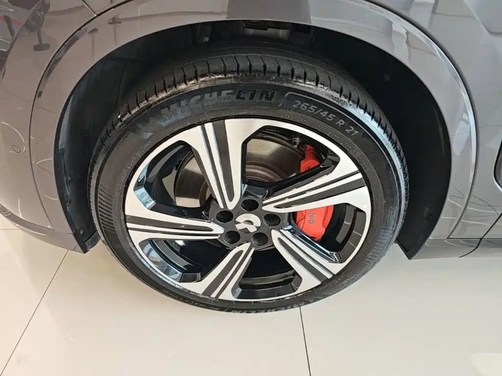 NIO ES8 — миниатюра 23
