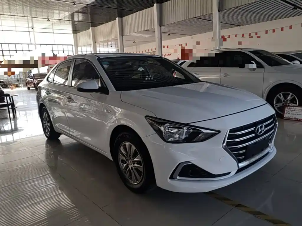 Hyundai Elantra — миниатюра 4