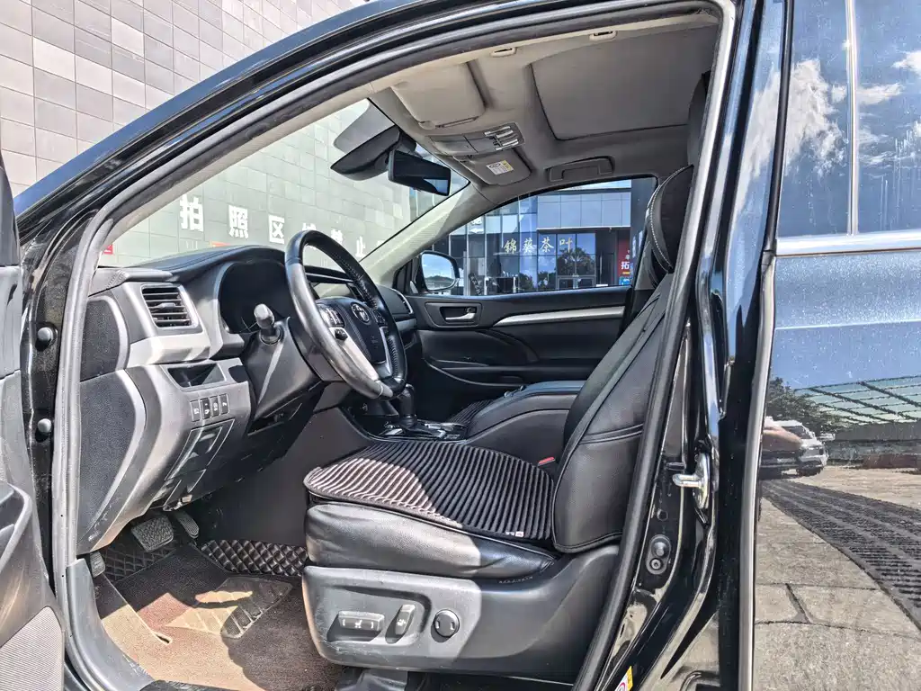 Toyota Highlander — миниатюра 4