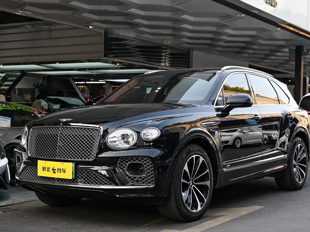 Bentley Bentayga PHEV 2021