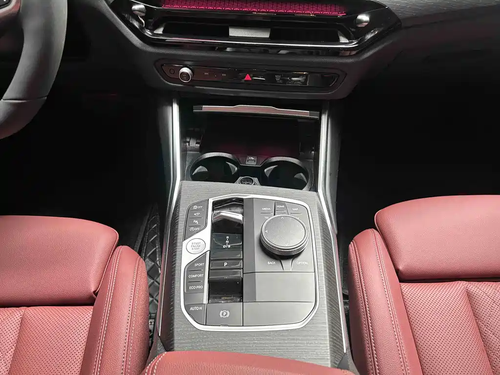 BMW 3 Series — миниатюра 17