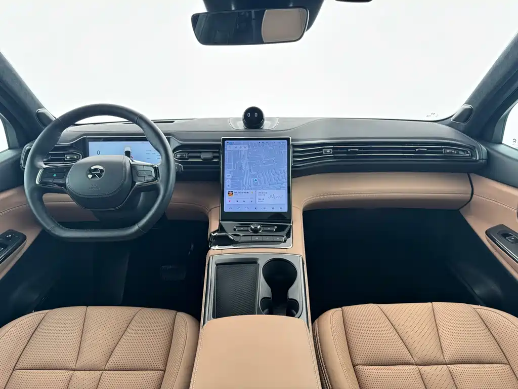 NIO ES8 2020 415KM мест