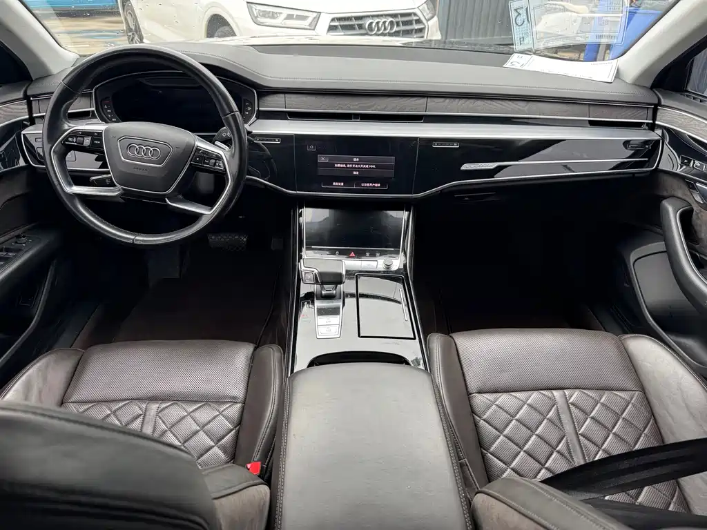 Audi A8 — миниатюра 16