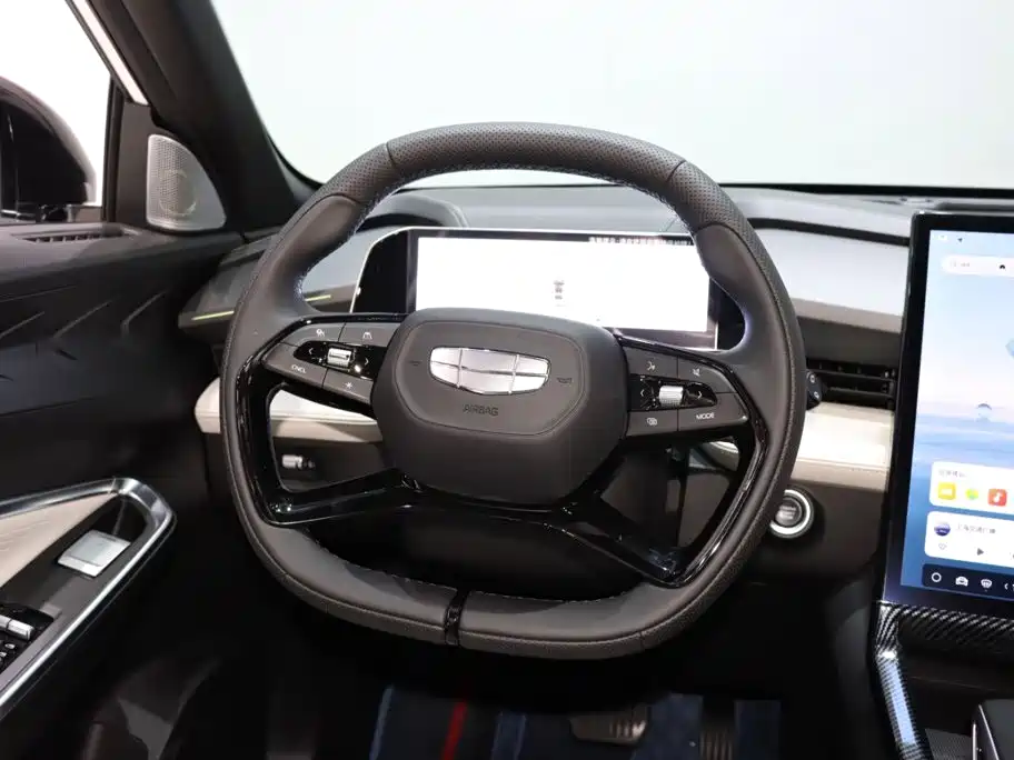 Geely Boyue — миниатюра 13