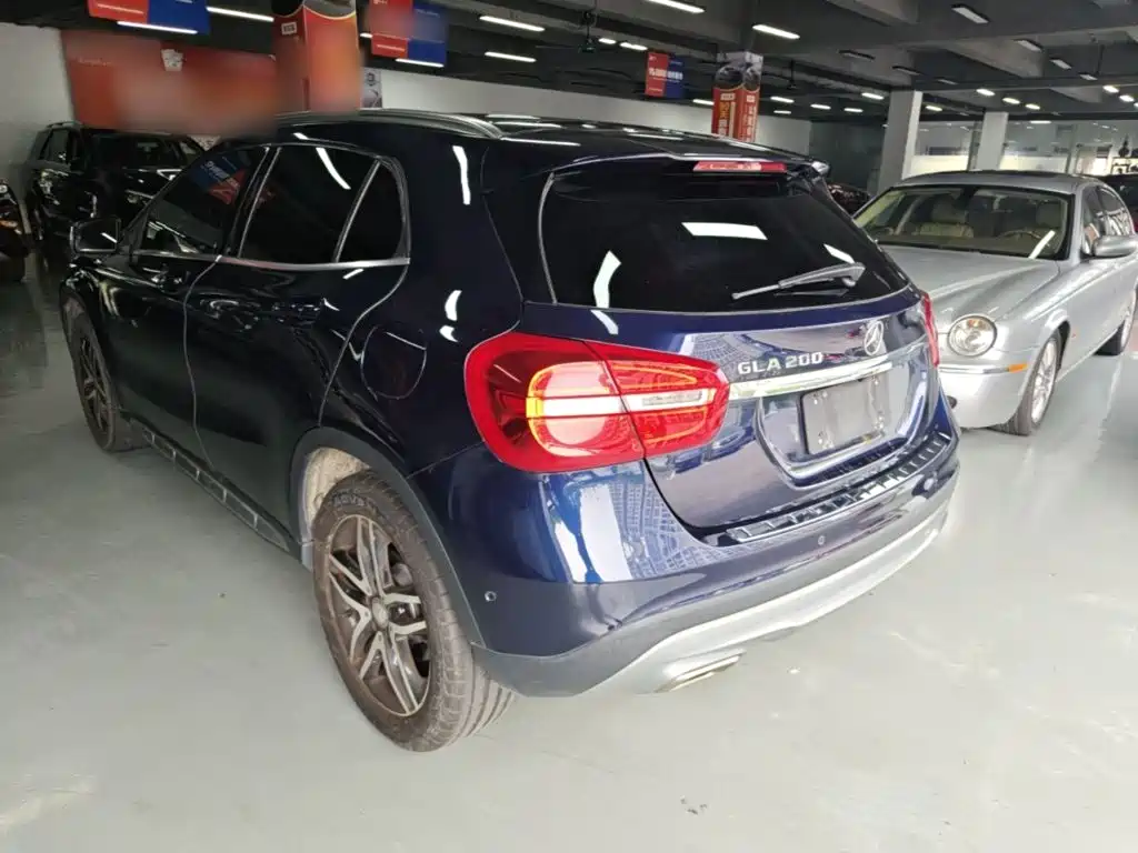 Mercedes-Benz GLA 2016 GLA 200 Fashion