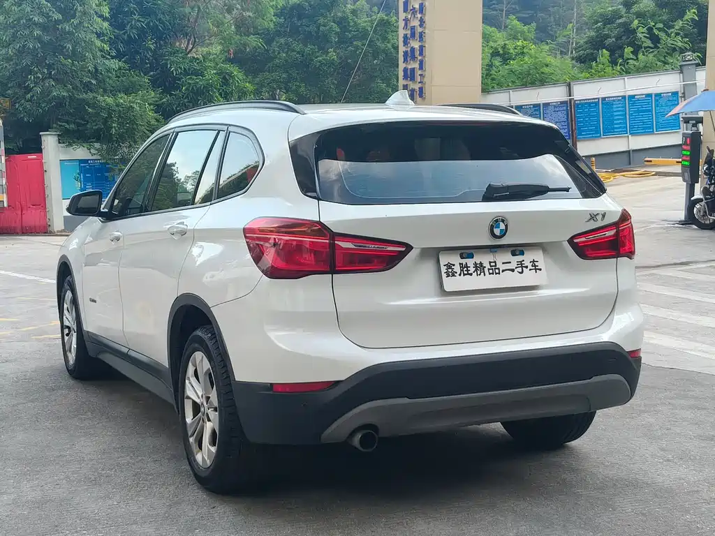 BMW X1 — миниатюра 6