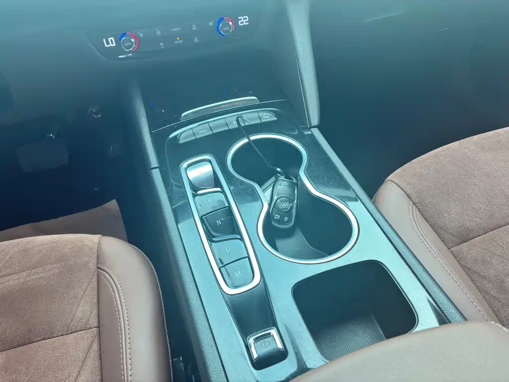 Buick Regal — миниатюра 13