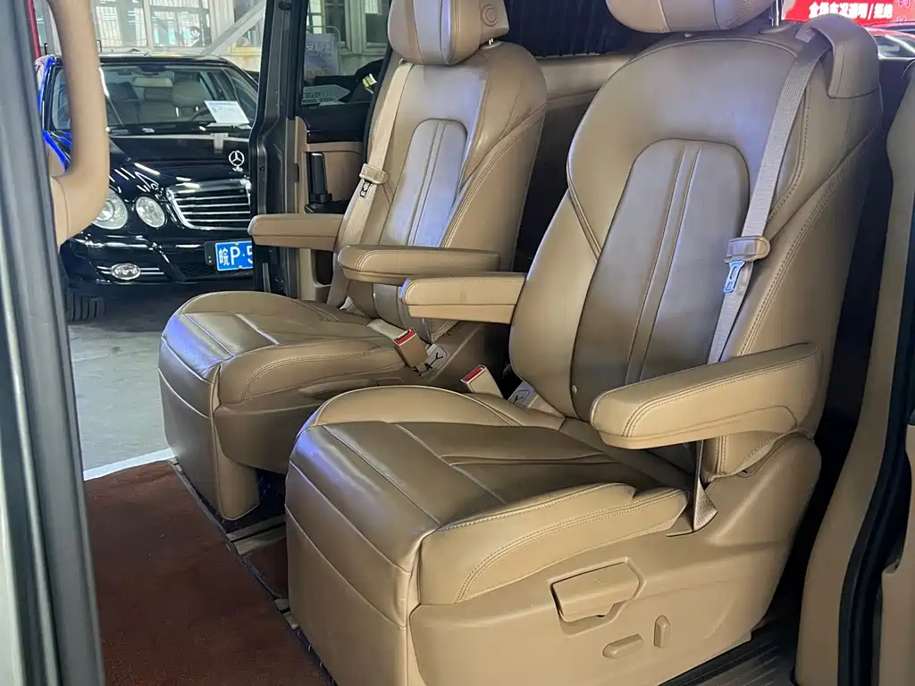 Buick GL8 2018 ES 28T Luxury VI