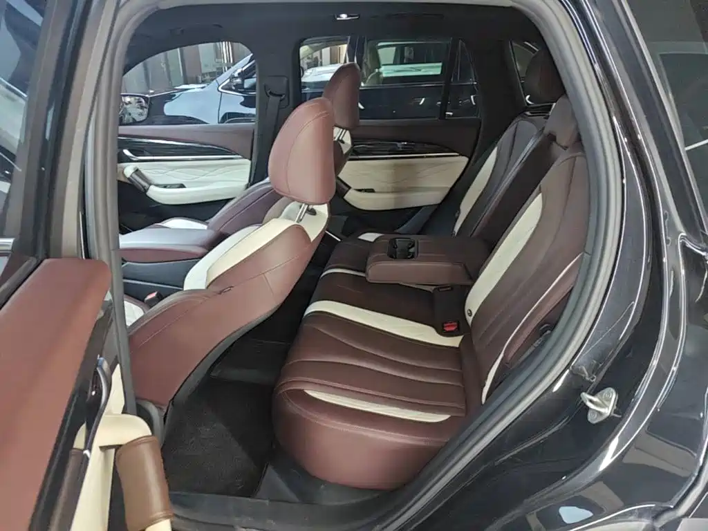 Geely Xingyue L — миниатюра 17