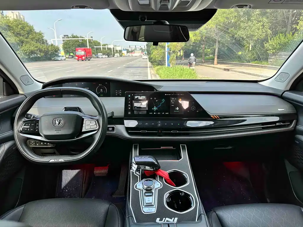 Changan UNI-K iDD — миниатюра 11