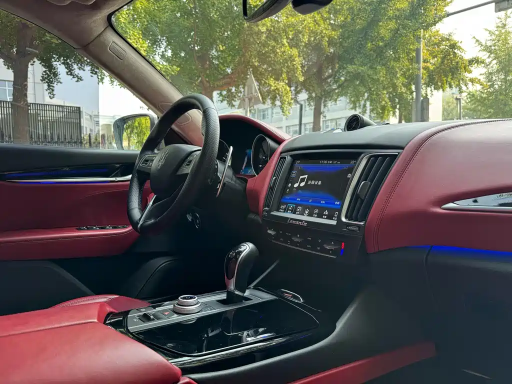 Maserati Levante — миниатюра 5