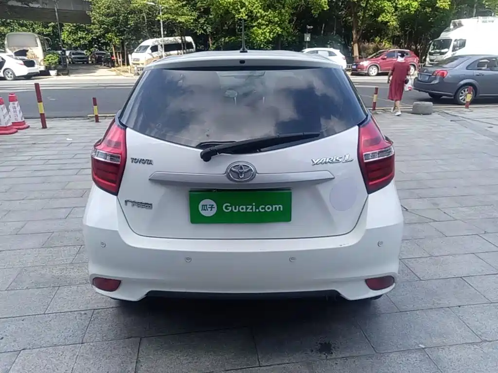 Toyota Yaris L — миниатюра 6
