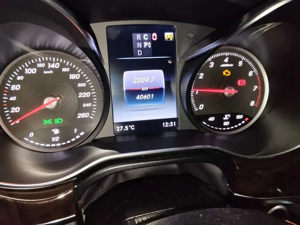Mercedes-Benz V-Class — миниатюра 13