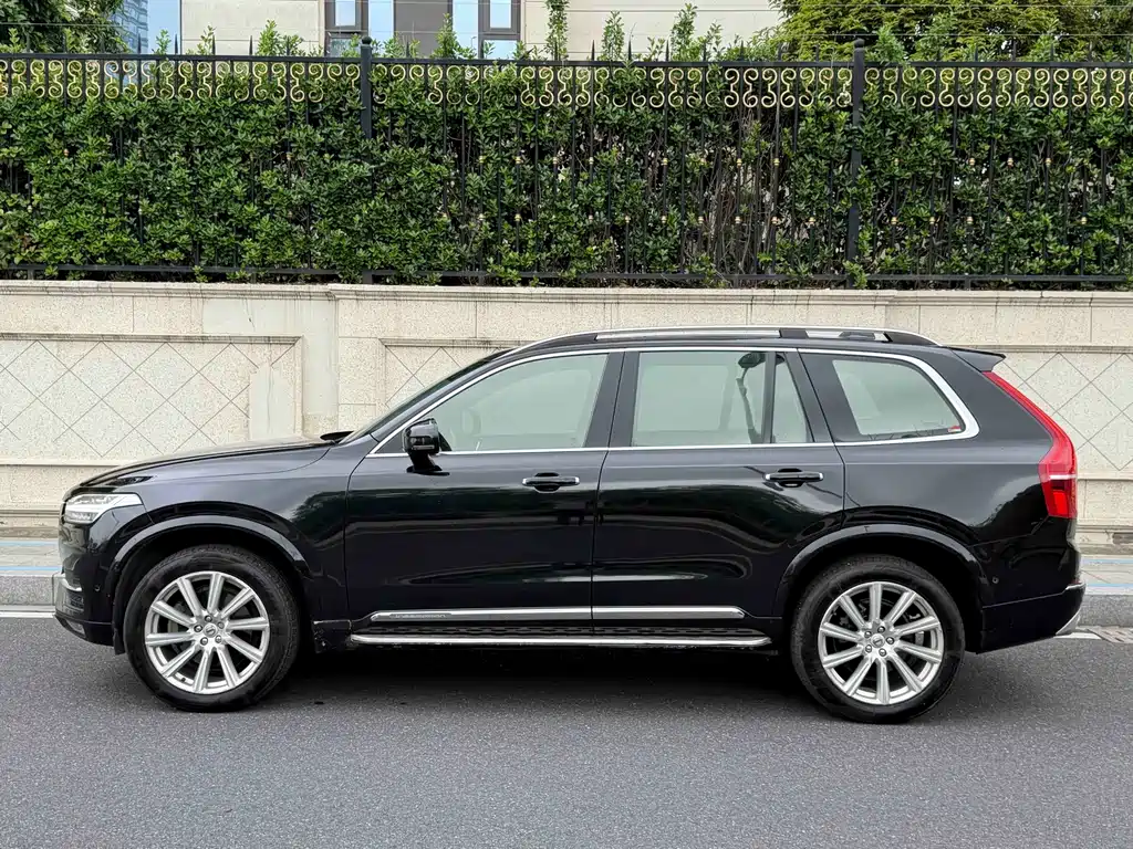 Volvo XC90 — миниатюра 3