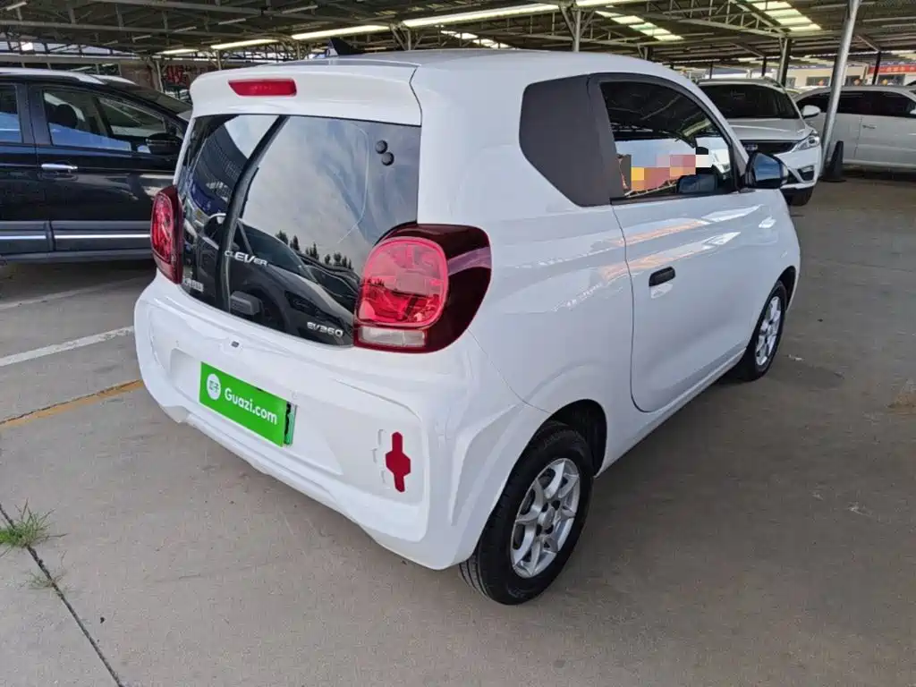 Roewe Clever — миниатюра 7