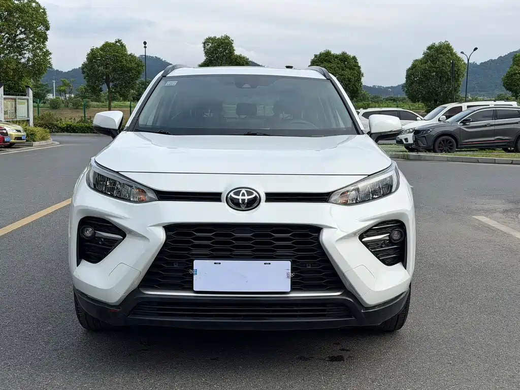 Toyota Wildlander 2022 2.0L CVT Luxury