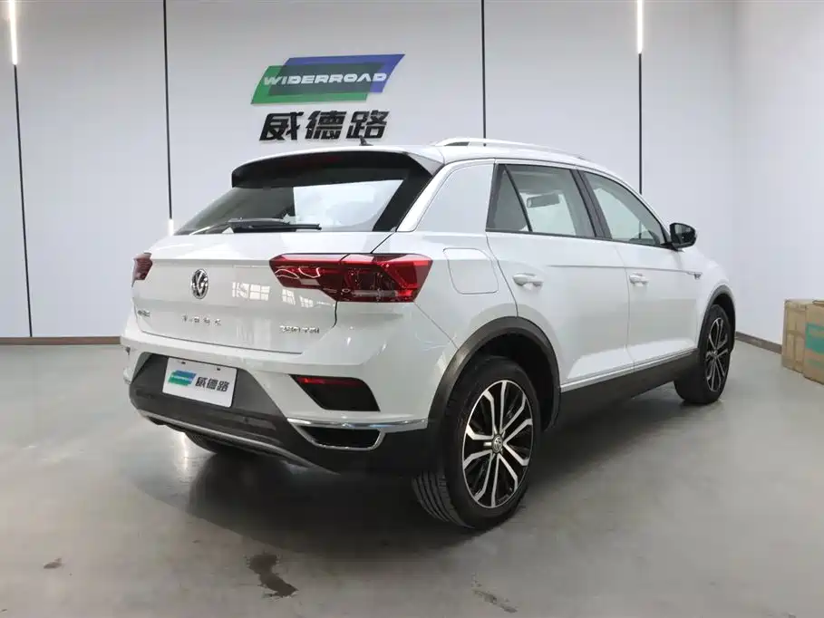 VOLKSWAGEN T ROC EXPLORING SONGS