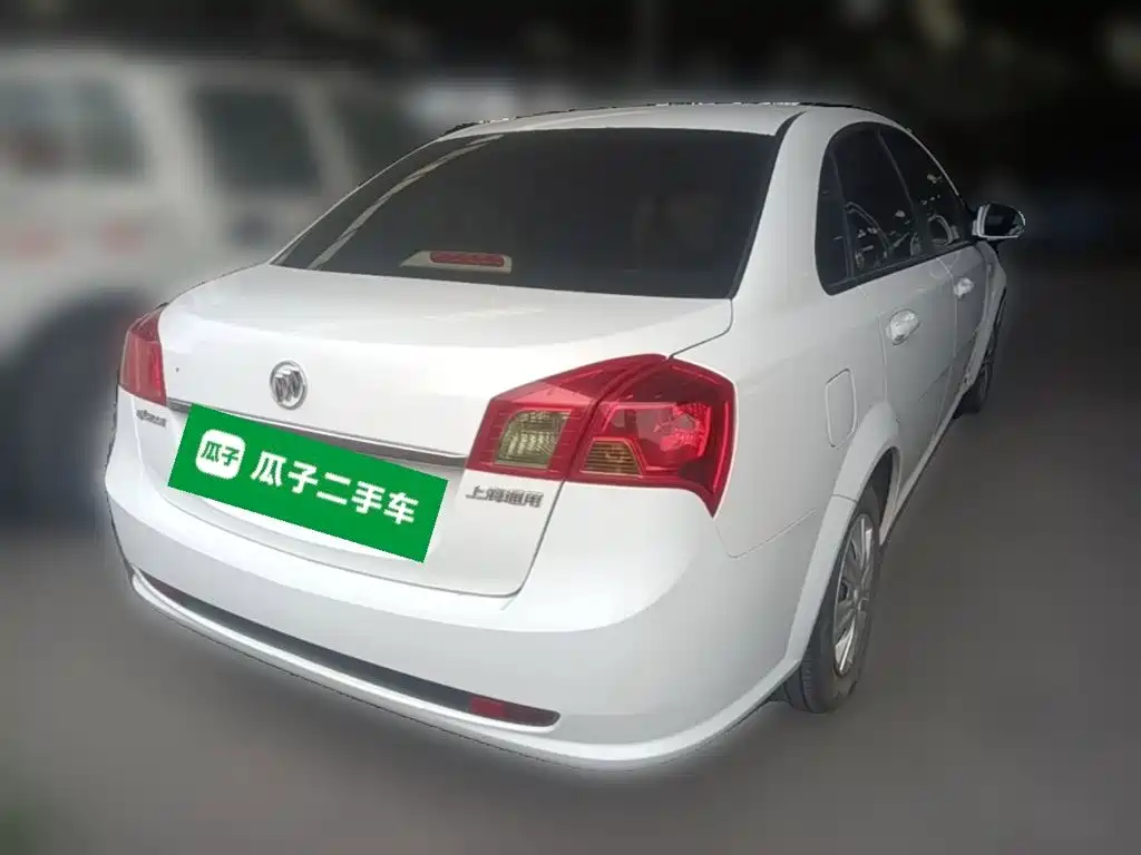Buick Excelle — миниатюра 10