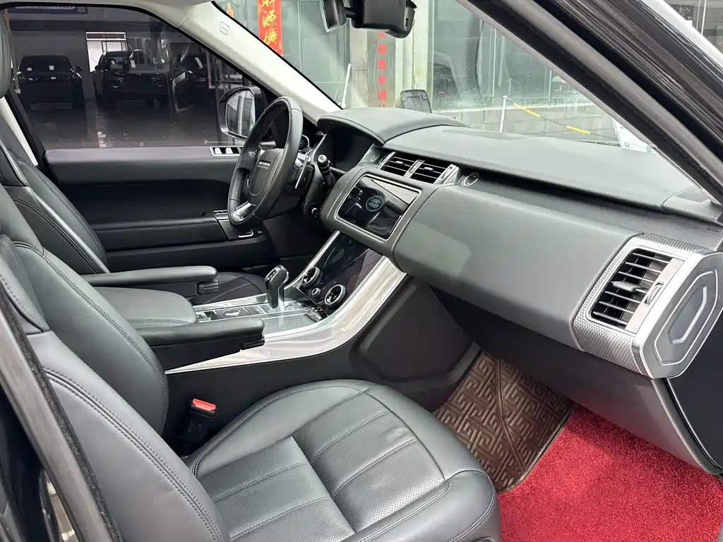 Land Rover Range Rover Sport 2020 3.0 L6 HSE DYNAMIC