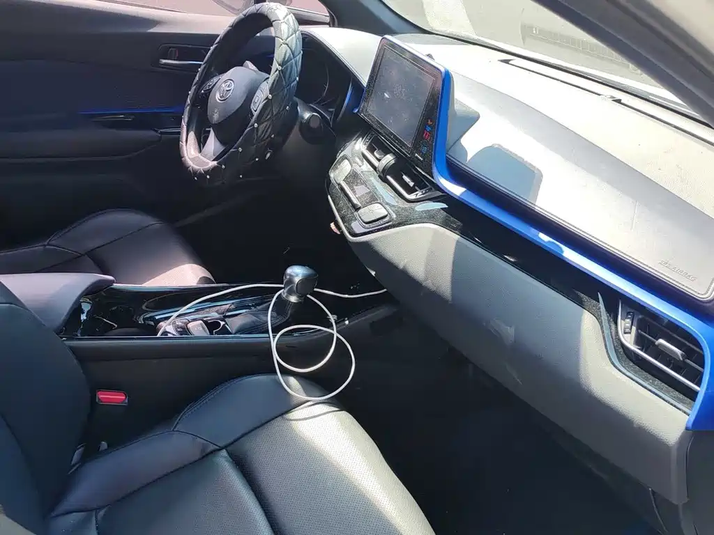 Toyota C-HR — миниатюра 5
