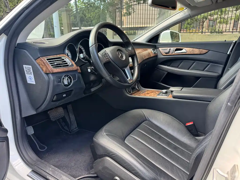 Mercedes-Benz CLS — миниатюра 7