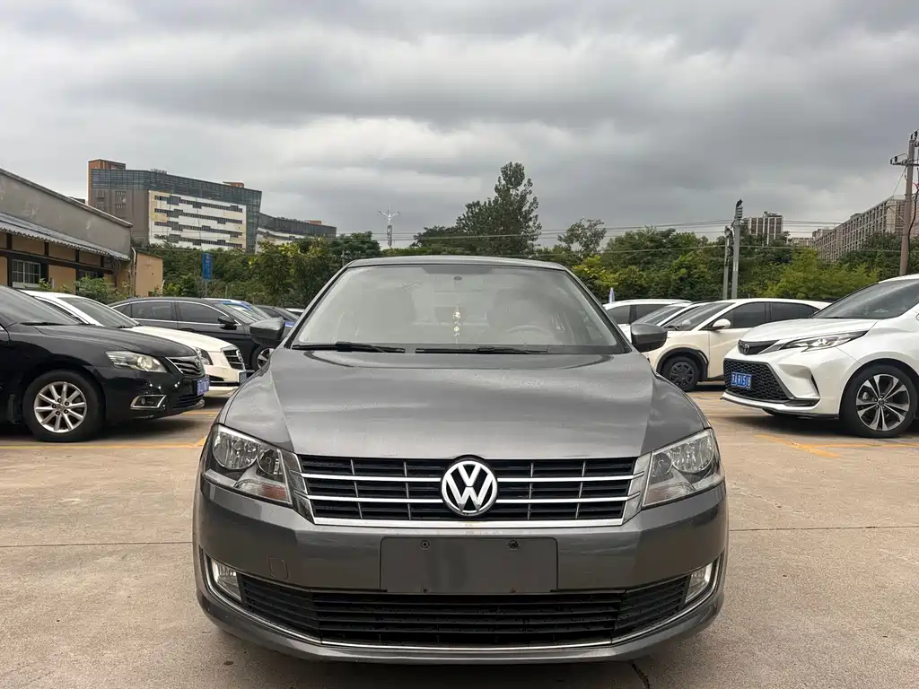 Volkswagen Lavida — миниатюра 2