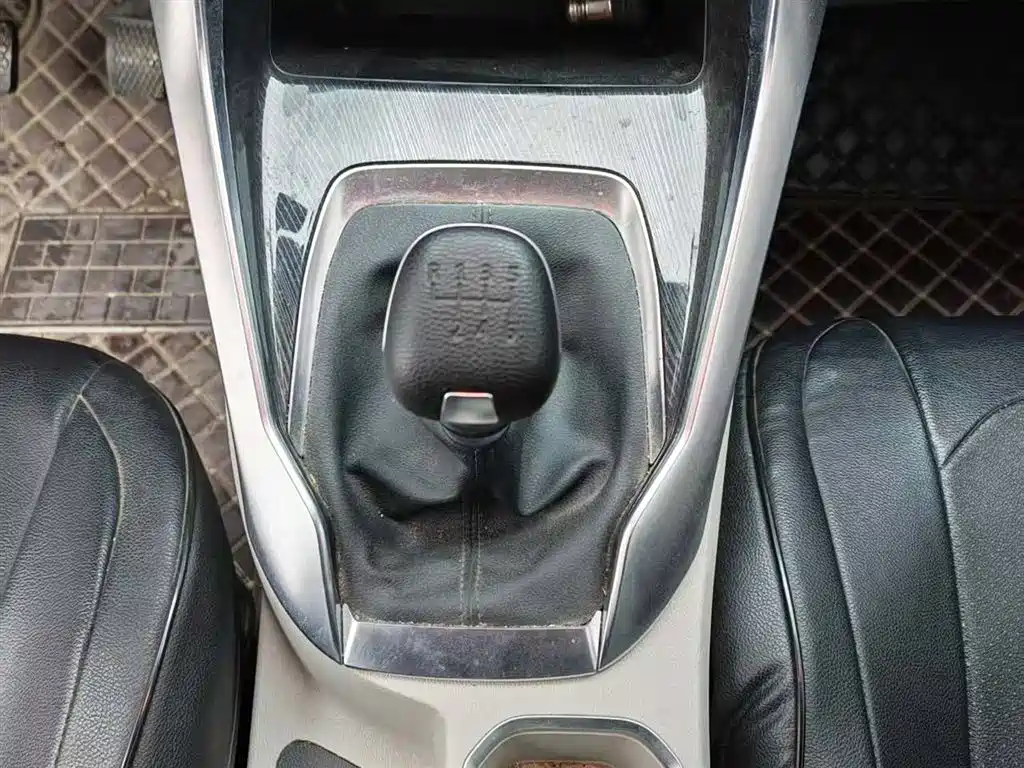 SAIC MAXUS CHASE G50