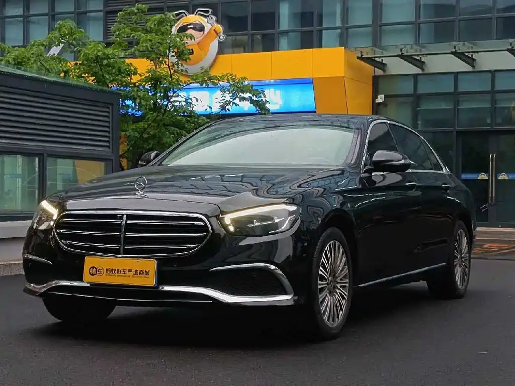 Mercedes-Benz E-Class 2021