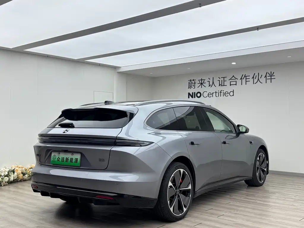 NIO ET5T 2025 75kWh Touring