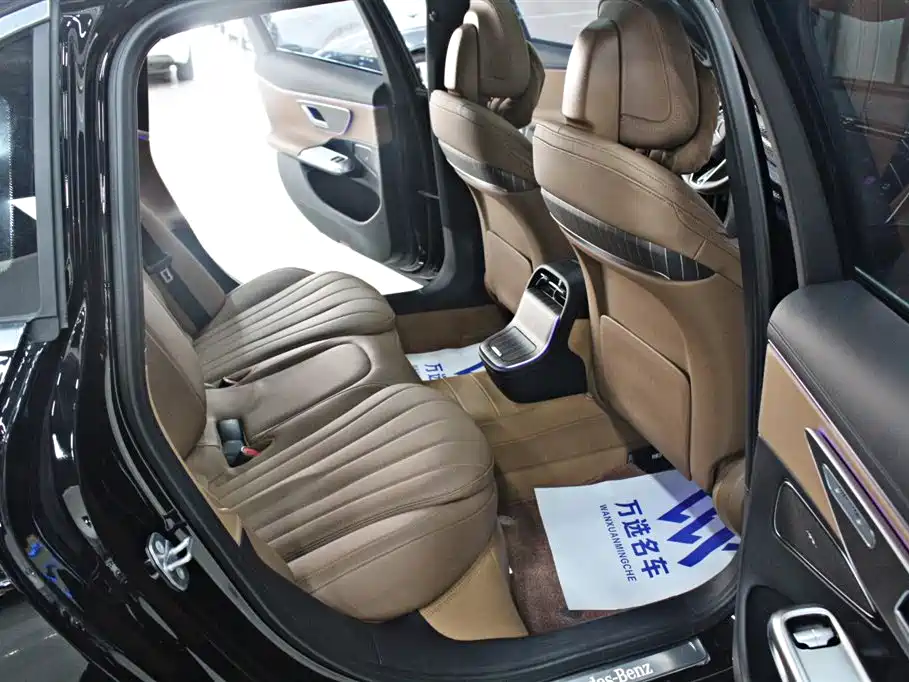 Mercedes-Benz E-Class E 2024 E 300 L Fashion