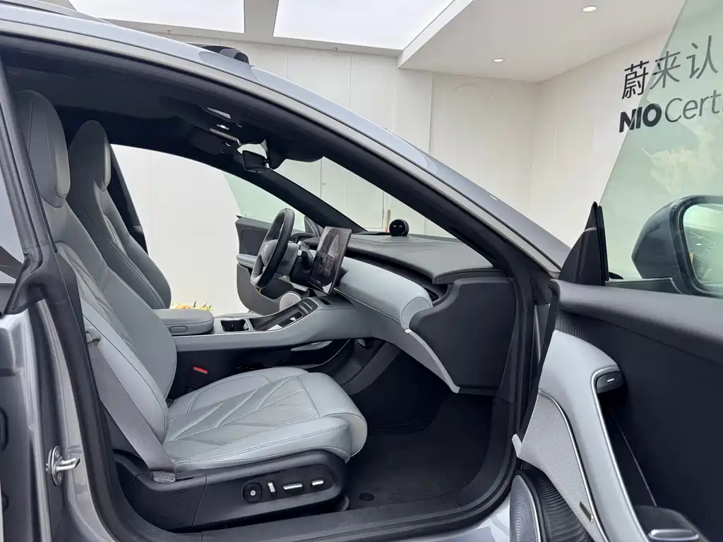 NIO ET5T 2025 75kWh Touring