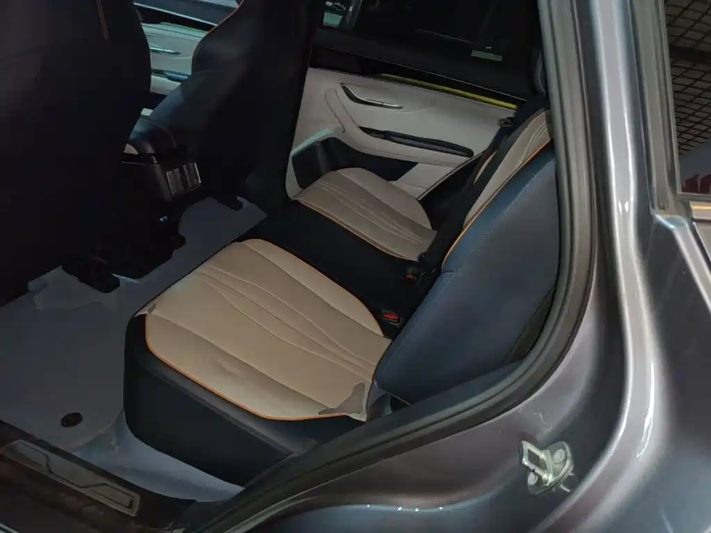 BYD PLUS New Energy — миниатюра 17