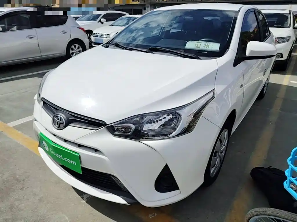 Toyota Yaris L — миниатюра 2