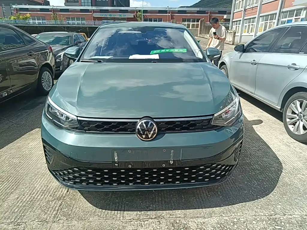 Volkswagen Lavida — миниатюра 3