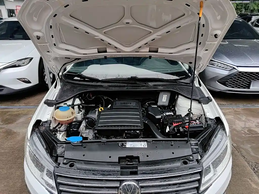 Volkswagen Santana — миниатюра 20