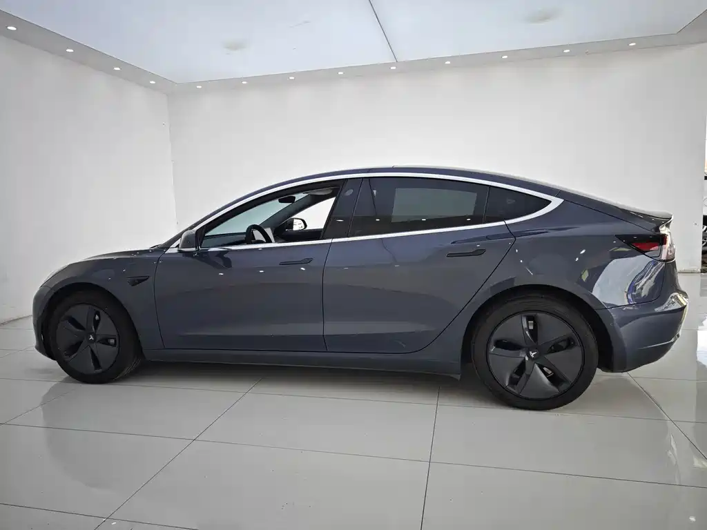 Tesla Model 3 — фотографии объявления, Фото 12