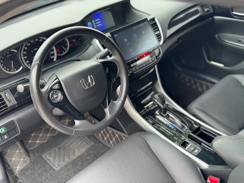 Honda Accord 2016 2.0L Elite