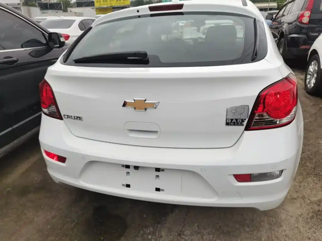 Chevrolet Cruze 2013 1.6L MT Luxury