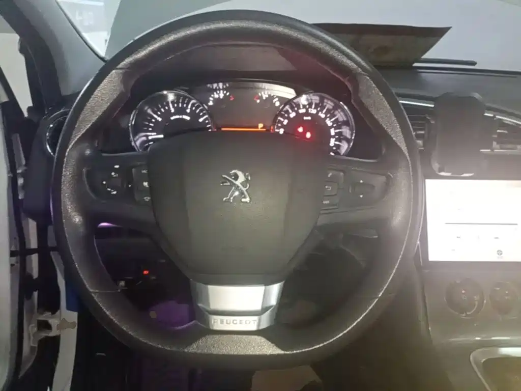 Peugeot 3008 — миниатюра 11