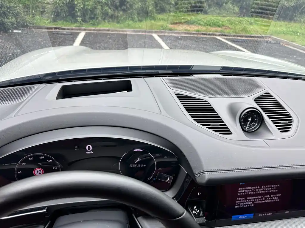 Porsche Cayenne — миниатюра 8