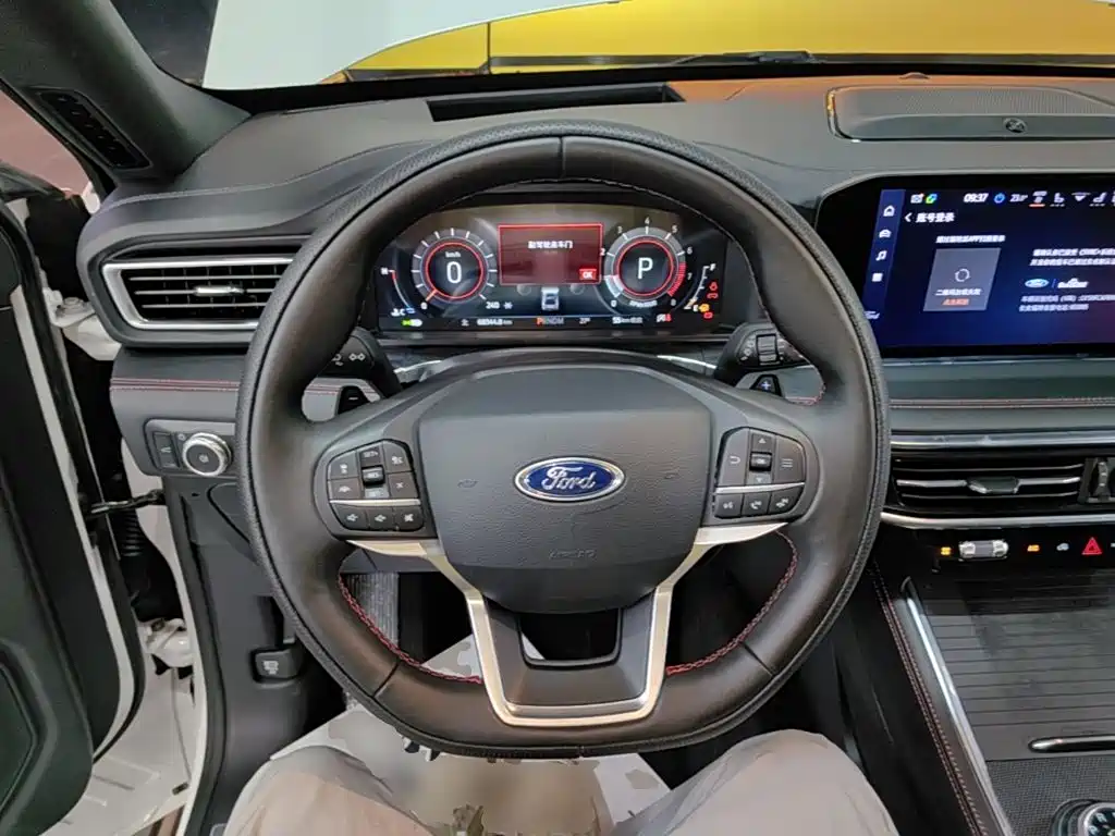 Ford Explorer — миниатюра 11