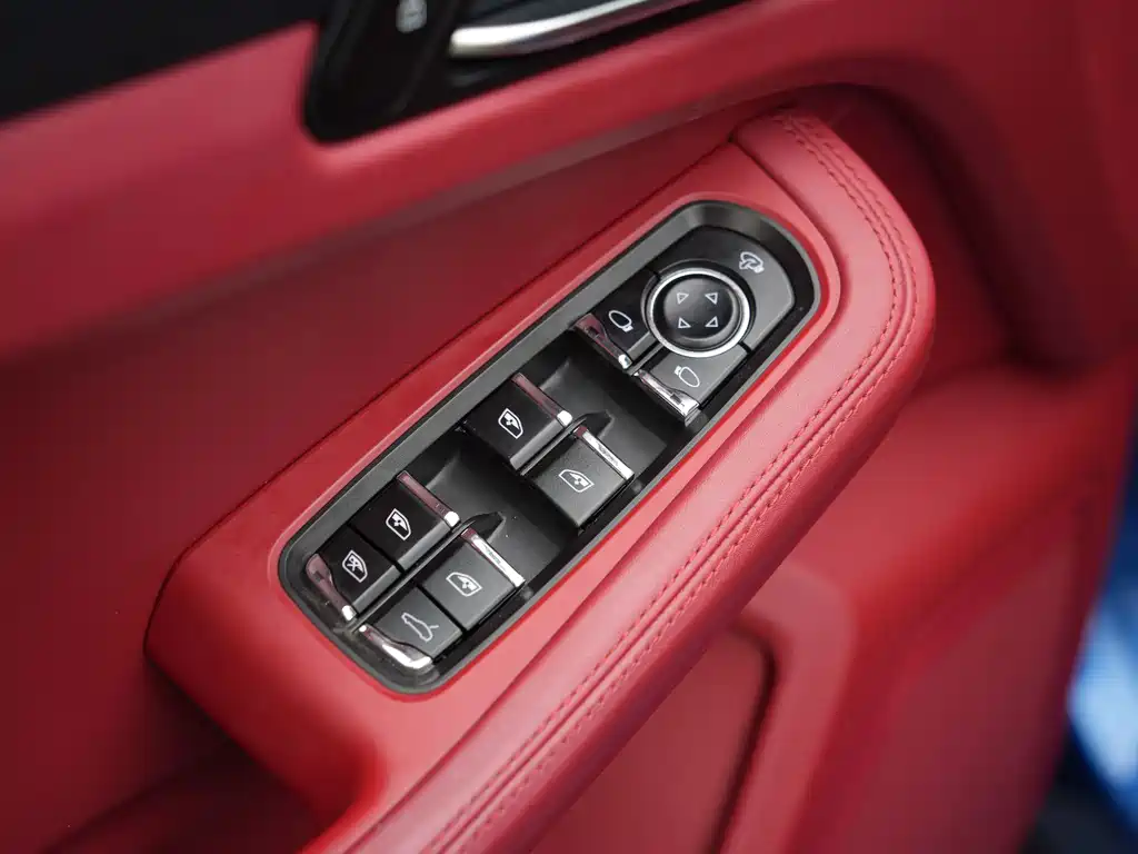 Porsche Macan — миниатюра 36